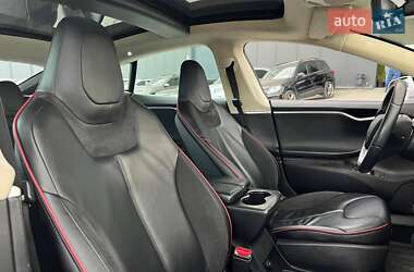 Лифтбек Tesla Model S 2013 в 