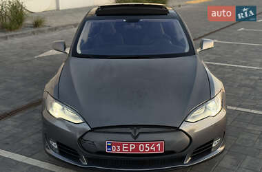 Лифтбек Tesla Model S 2013 в 
