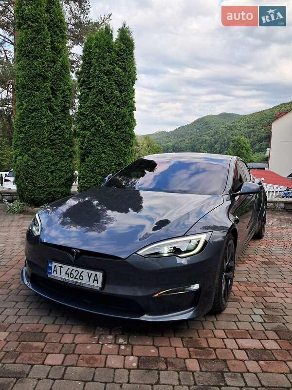 Лифтбек Tesla Model S 2021 в Коломые