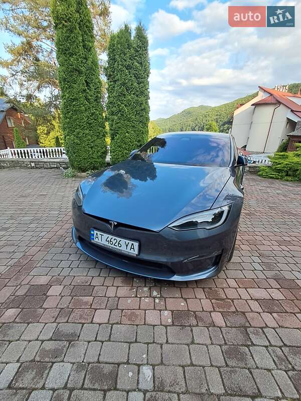 Лифтбек Tesla Model S 2021 в Коломые
