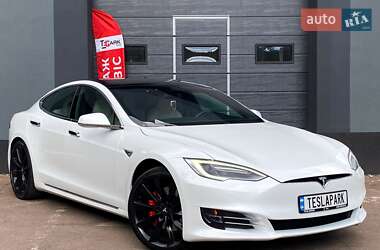 Лифтбек Tesla Model S 2020 в 