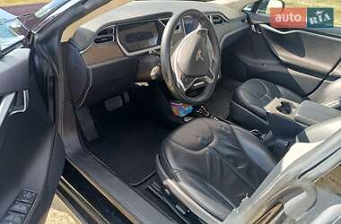Лифтбек Tesla Model S 2013 в 