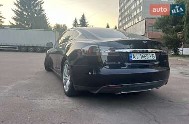 Лифтбек Tesla Model S 2013 в 