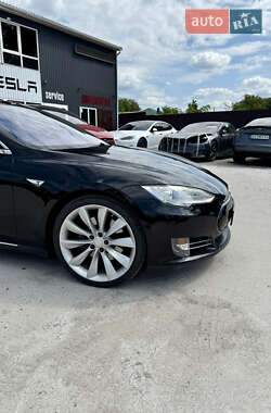 Лифтбек Tesla Model S 2014 в 