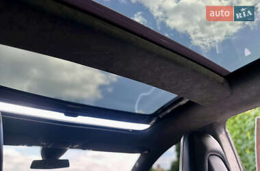 Лифтбек Tesla Model S 2015 в 
