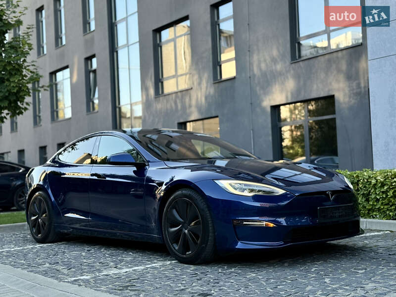 Лифтбек Tesla Model S 2021 в Львове
