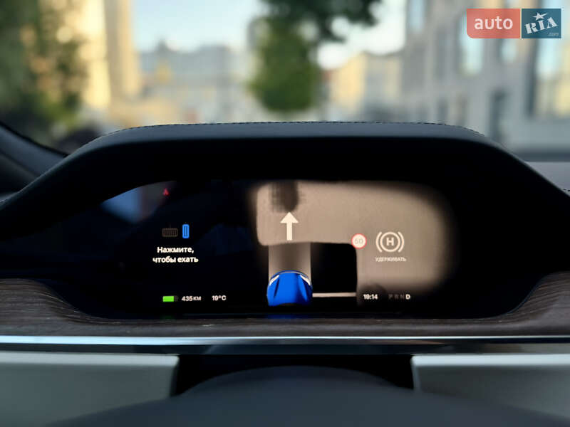 Лифтбек Tesla Model S 2021 в Львове