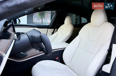 Лифтбек Tesla Model S 2021 в 