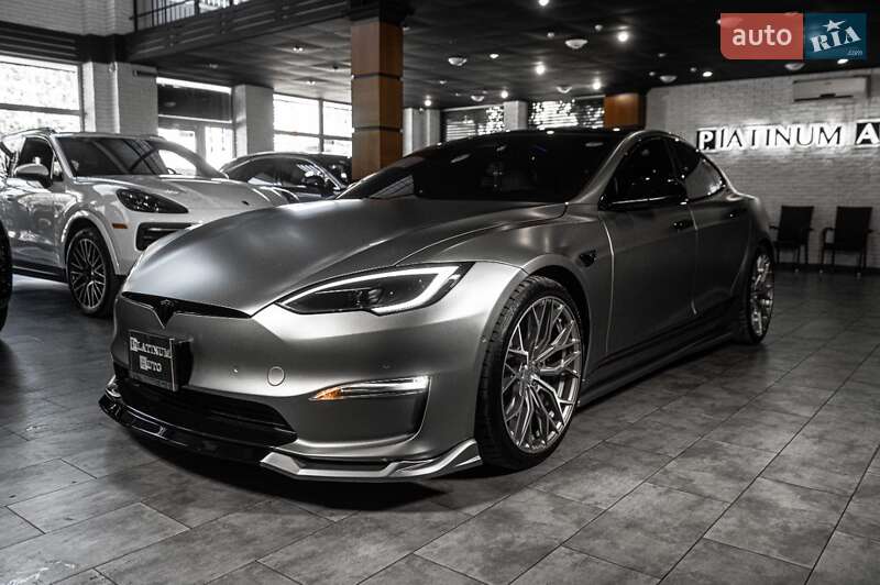 Лифтбек Tesla Model S 2021 в 