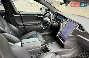 Ліфтбек Tesla Model S 2017 в 