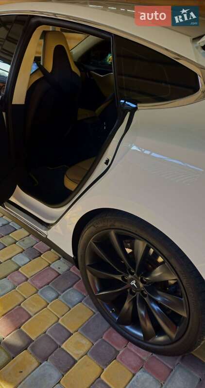 Лифтбек Tesla Model S 2013 в Харькове