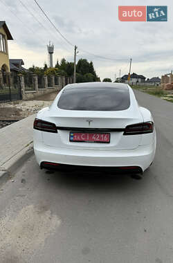 Лифтбек Tesla Model S 2022 в 