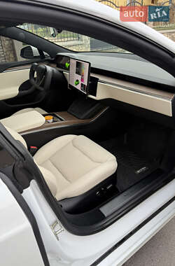 Лифтбек Tesla Model S 2022 в 