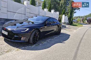 Лифтбек Tesla Model S 2020 в 