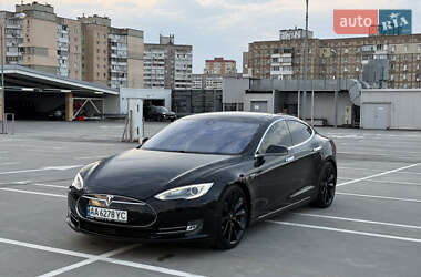 Лифтбек Tesla Model S 2014 в Киеве
