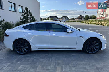 Лифтбек Tesla Model S 2017 в 