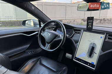 Ліфтбек Tesla Model S 2015 в 