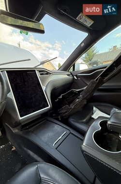 Лифтбек Tesla Model S 2016 в 