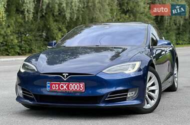 Лифтбек Tesla Model S 2017 в 