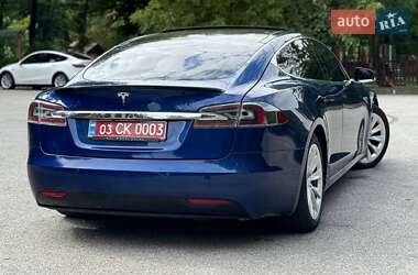 Лифтбек Tesla Model S 2017 в 