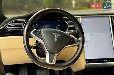Лифтбек Tesla Model S 2017 в 