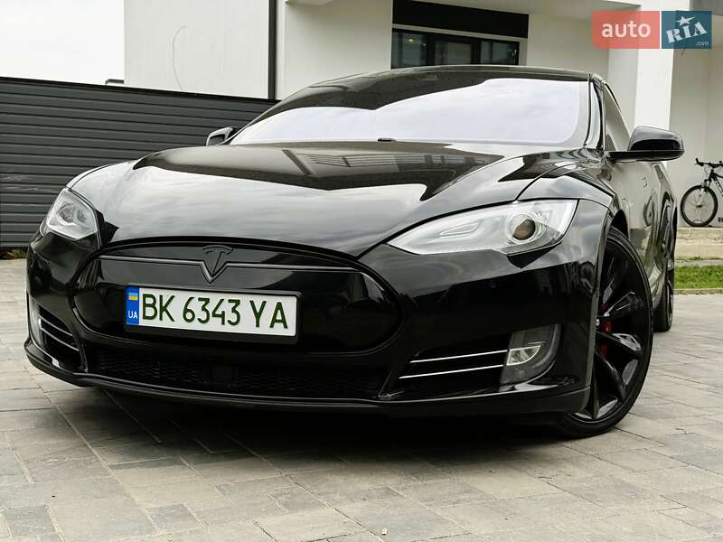 Лифтбек Tesla Model S 2016 в Ровно фото 2 Лифтбек Tesla Model S 2016 в Ровно