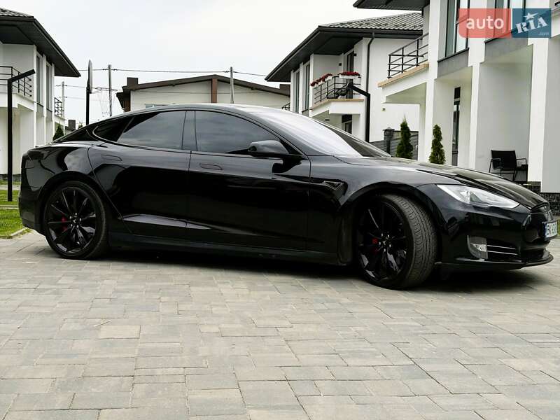 Лифтбек Tesla Model S 2016 в Ровно фото 6 Лифтбек Tesla Model S 2016 в Ровно