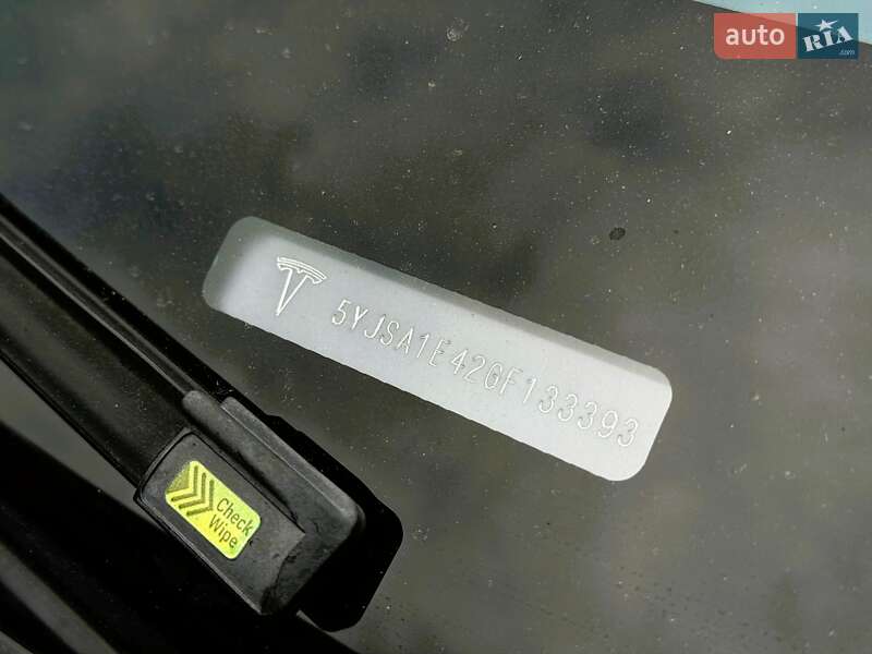 Лифтбек Tesla Model S 2016 в Ровно фото 17 Лифтбек Tesla Model S 2016 в Ровно