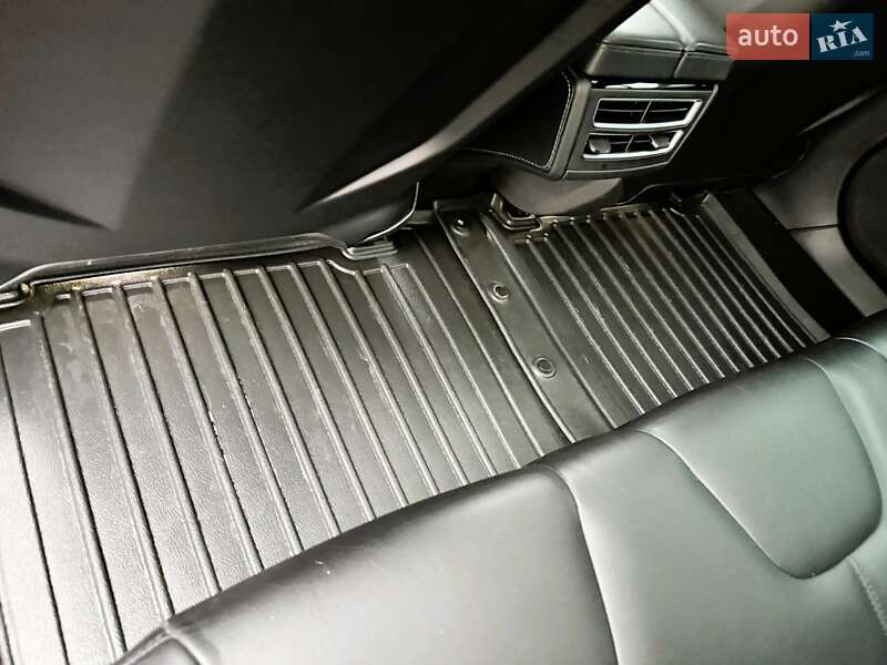 Лифтбек Tesla Model S 2016 в Ровно фото 27 Лифтбек Tesla Model S 2016 в Ровно