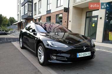 Лифтбек Tesla Model S 2019 в 