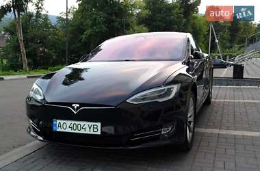 Лифтбек Tesla Model S 2019 в 