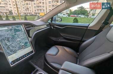 Лифтбек Tesla Model S 2015 в 
