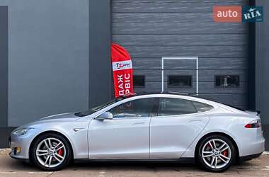 Лифтбек Tesla Model S 2013 в 