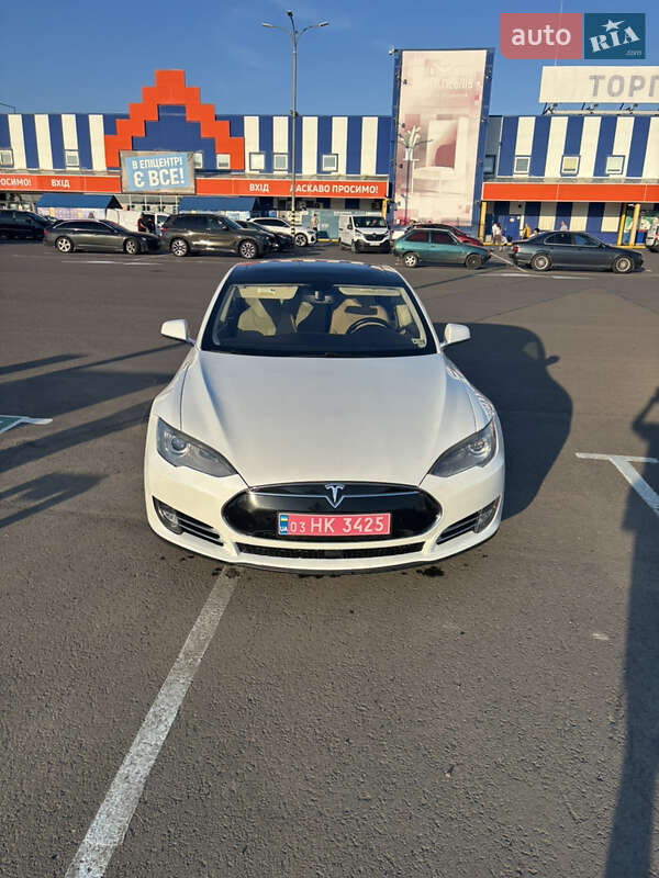 Лифтбек Tesla Model S 2012 в Луцке фото 3 Лифтбек Tesla Model S 2012 в Луцке