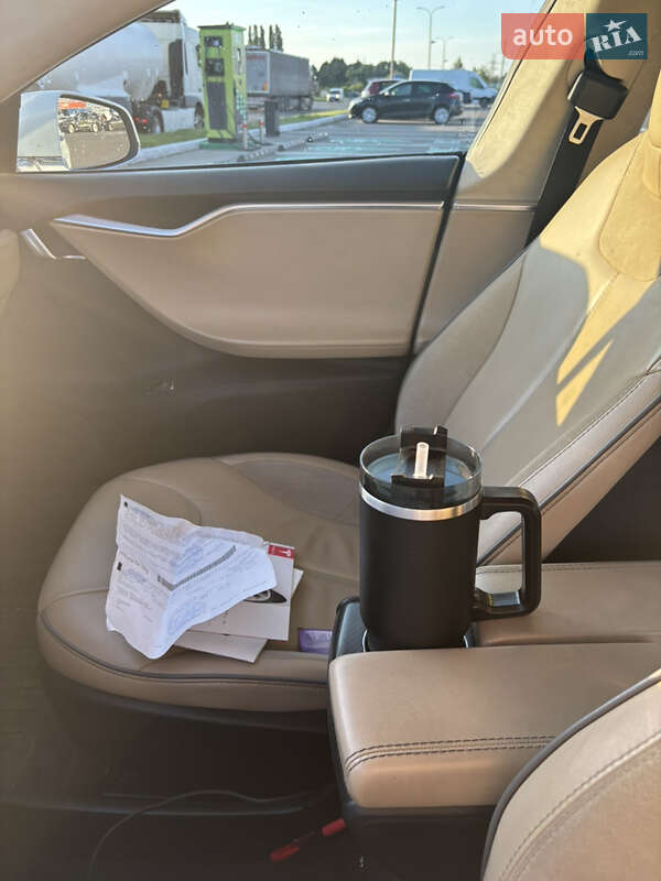 Лифтбек Tesla Model S 2012 в Луцке фото 17 Лифтбек Tesla Model S 2012 в Луцке