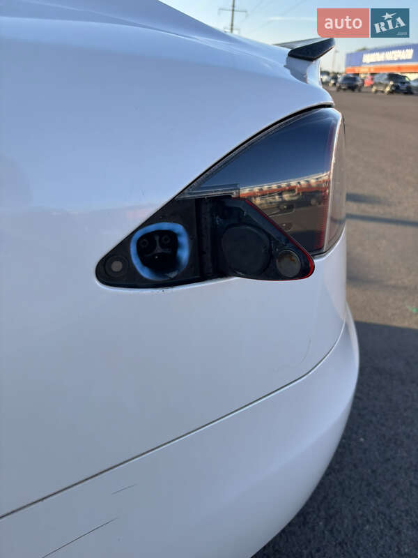 Лифтбек Tesla Model S 2012 в Луцке фото 47 Лифтбек Tesla Model S 2012 в Луцке