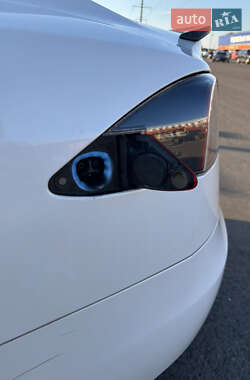 Лифтбек Tesla Model S 2012 в 