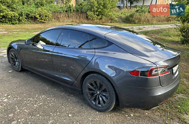Ліфтбек Tesla Model S 2020 в 