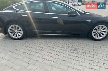 Ліфтбек Tesla Model S 2016 в 
