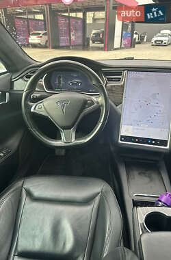 Ліфтбек Tesla Model S 2016 в 