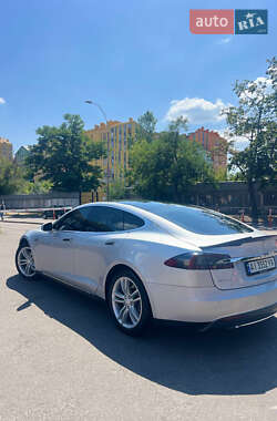 Ліфтбек Tesla Model S 2013 в 