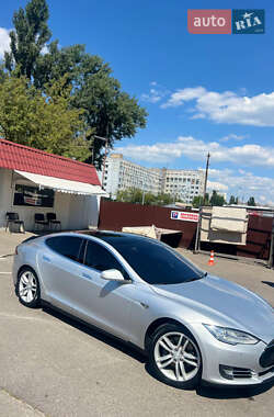 Ліфтбек Tesla Model S 2013 в 