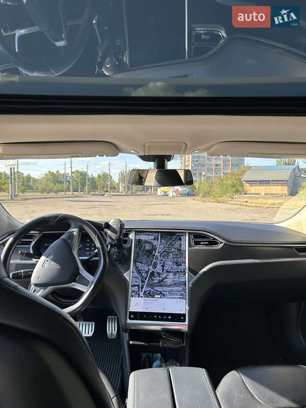 Ліфтбек Tesla Model S 2013 в Херсоні