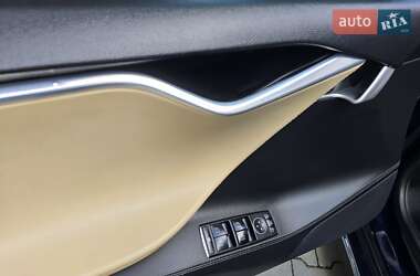 Лифтбек Tesla Model S 2014 в 
