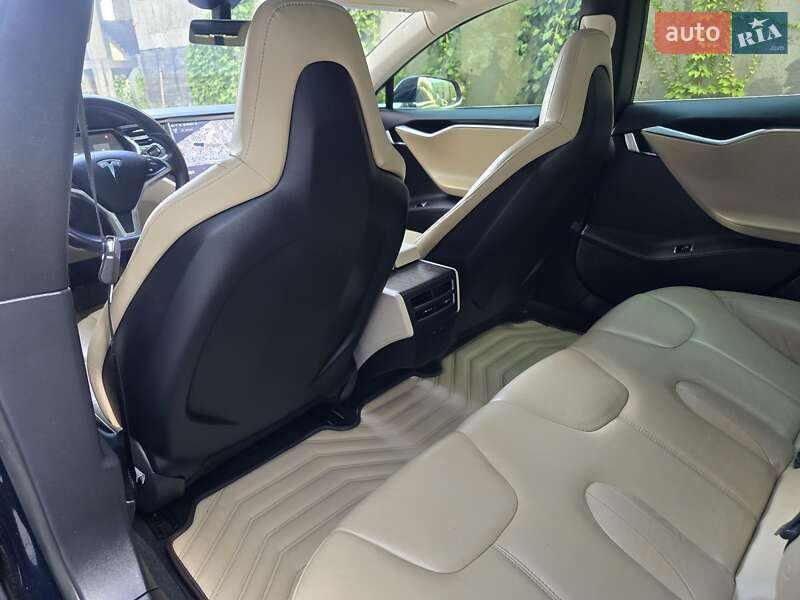 Ліфтбек Tesla Model S 2014 в Хмельницькому