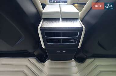 Лифтбек Tesla Model S 2014 в 