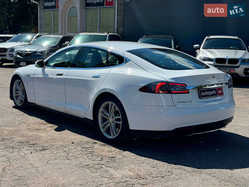 Лифтбек Tesla Model S 2013 в Виннице фото 12 Лифтбек Tesla Model S 2013 в Виннице