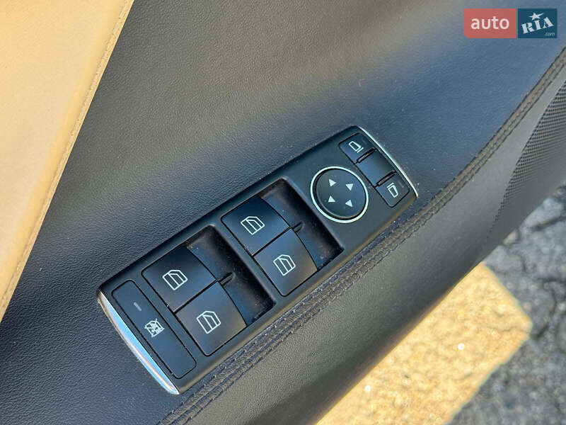 Лифтбек Tesla Model S 2013 в Виннице фото 18 Лифтбек Tesla Model S 2013 в Виннице