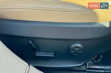 Лифтбек Tesla Model S 2013 в 