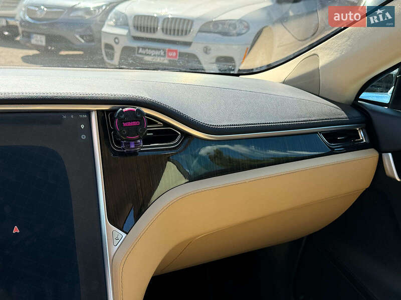 Лифтбек Tesla Model S 2013 в Виннице фото 35 Лифтбек Tesla Model S 2013 в Виннице